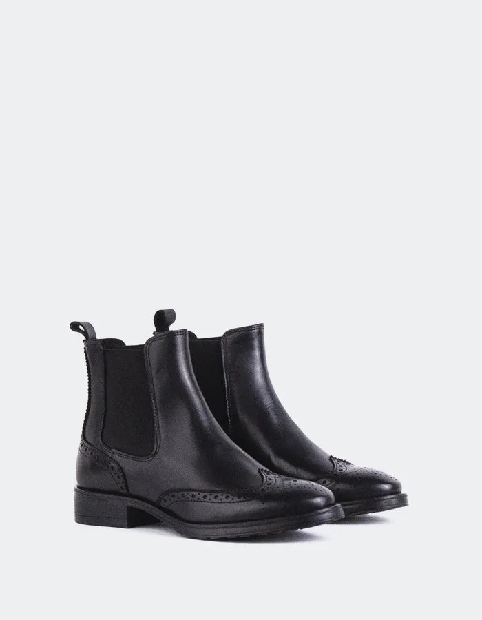 Debree Black Leather