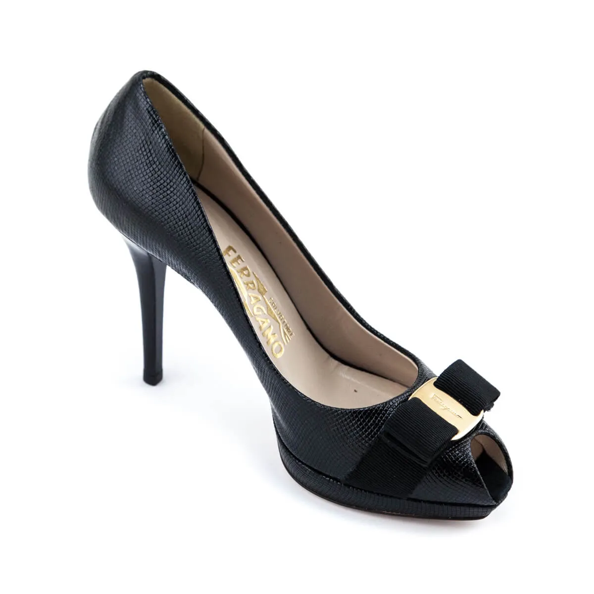 Ferragamo Black Vara Bow Platform Pumps Size US 7 | EU 37