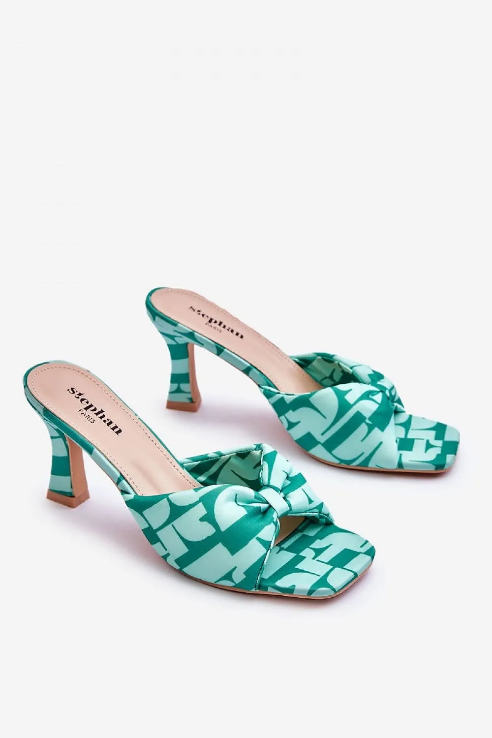 Flip-flops model 178373 Step in style
