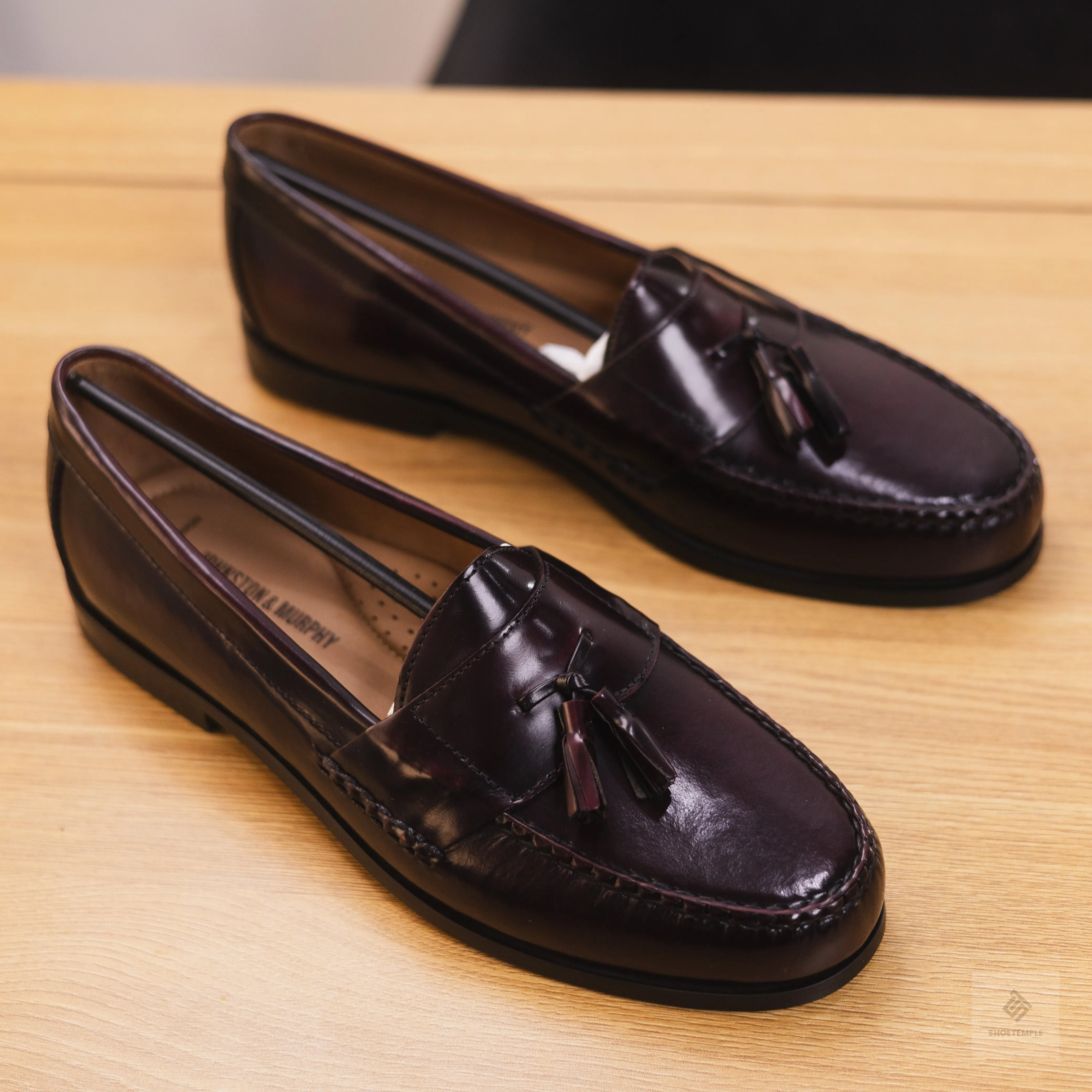 Johnston & Murphy Hayes Tassel Burgundy