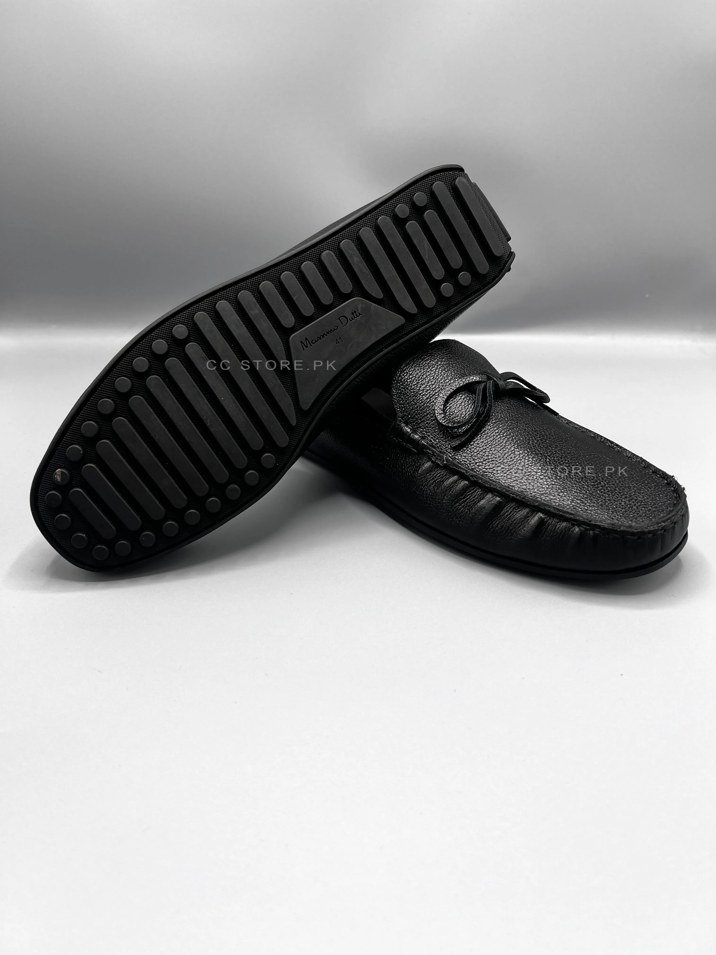 MD Tessel Leather Black Driver