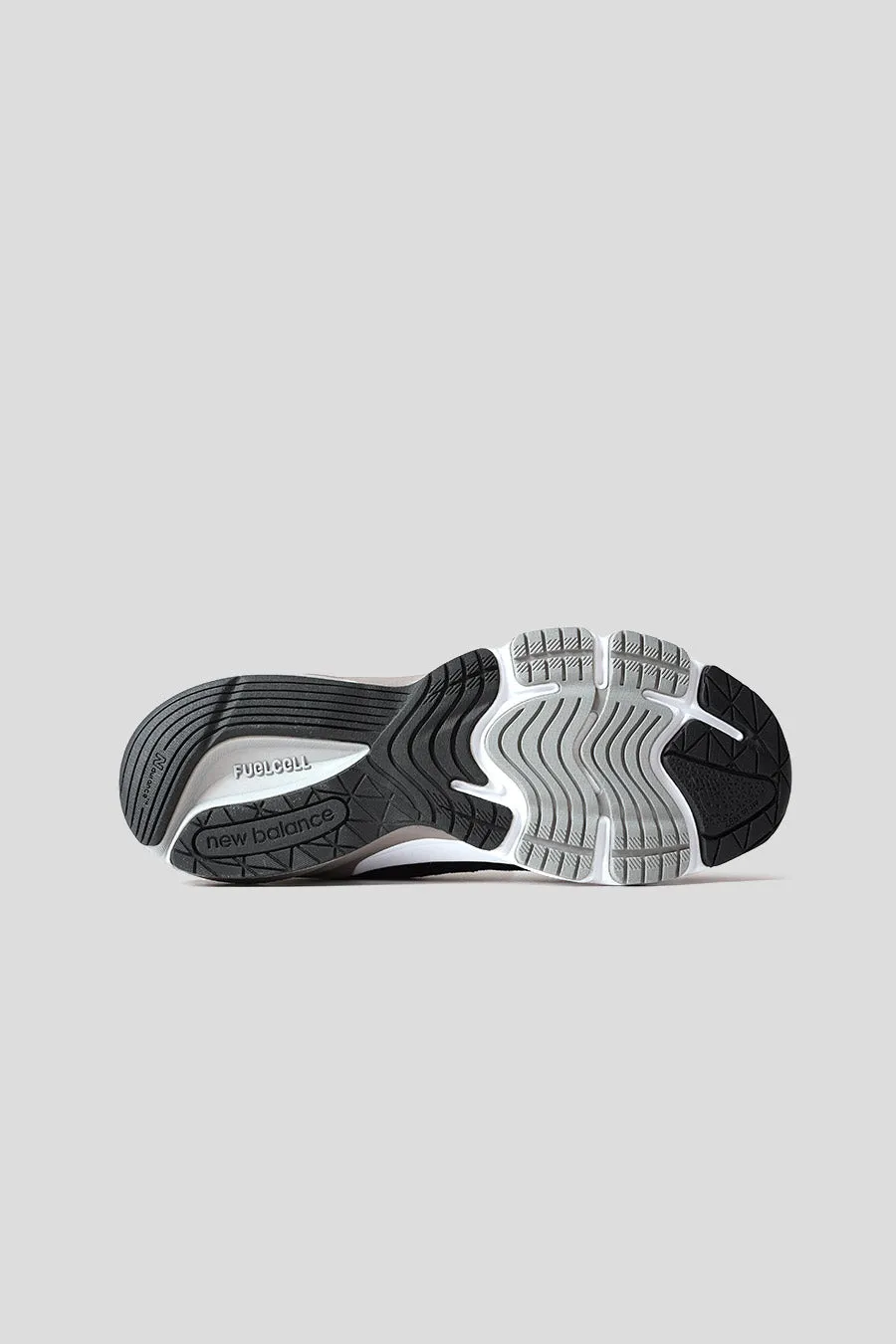 SNEAKERS MADE IN USA W990V6 NOIRES