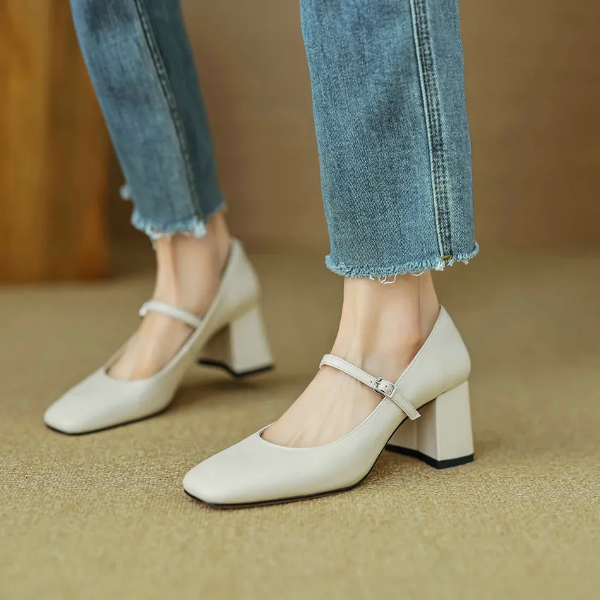 USS Shoes Paquita Women's Square Toe Pumps
