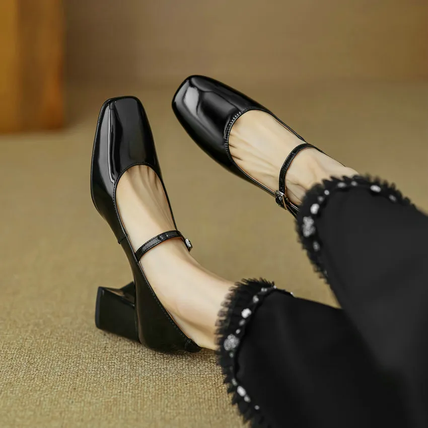 USS Shoes Paquita Women's Square Toe Pumps