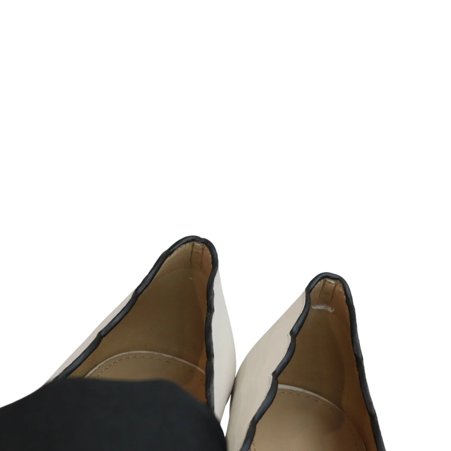 Vara Bow Shell Pumps Calfskin White Size 7 GHW