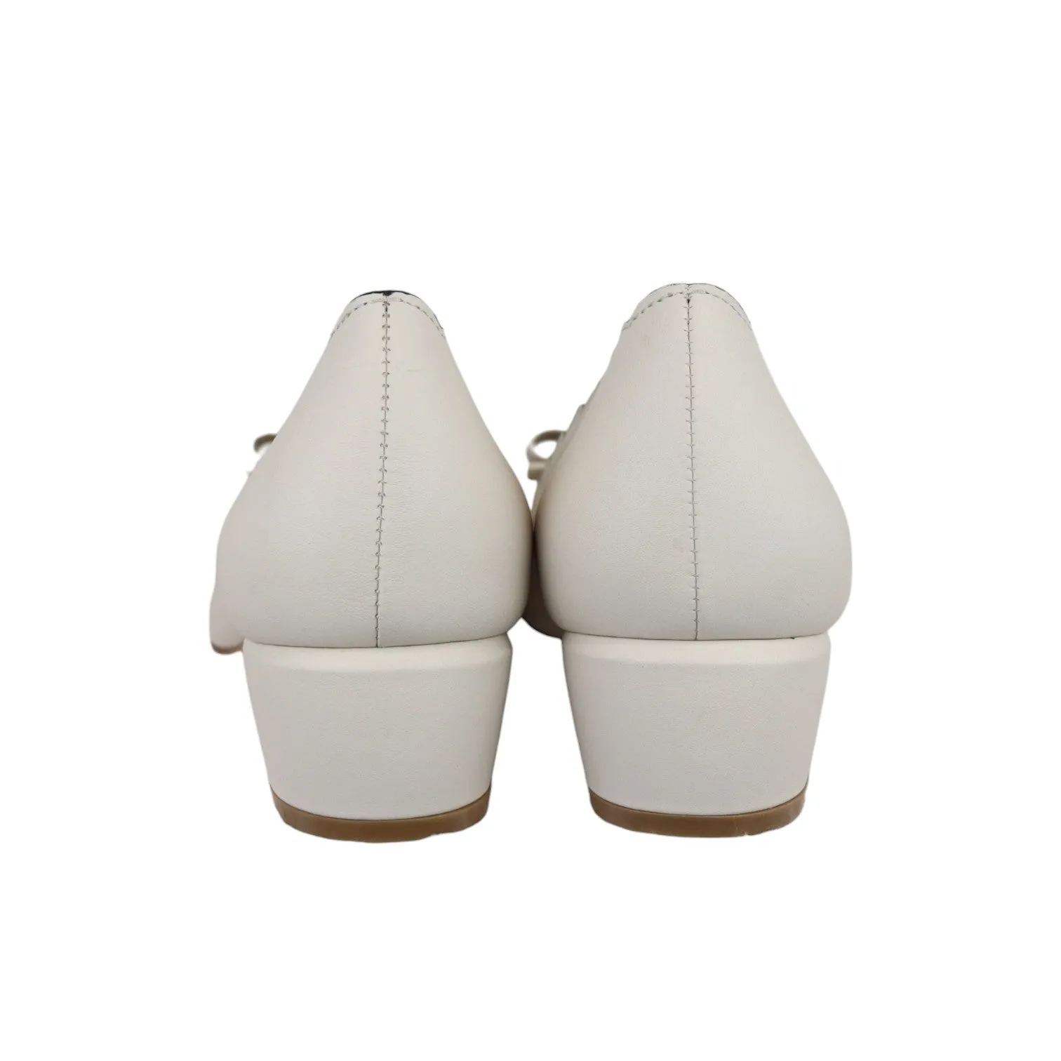 Vara Bow Shell Pumps Calfskin White Size 7 GHW